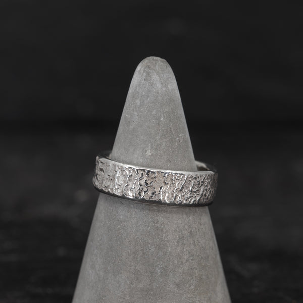 Wide Reticulated Ring