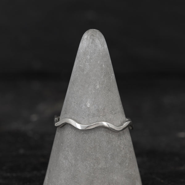 Wave Stacking Ring