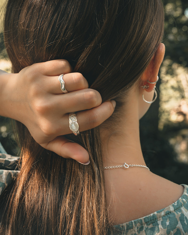 Wide Wave Ring